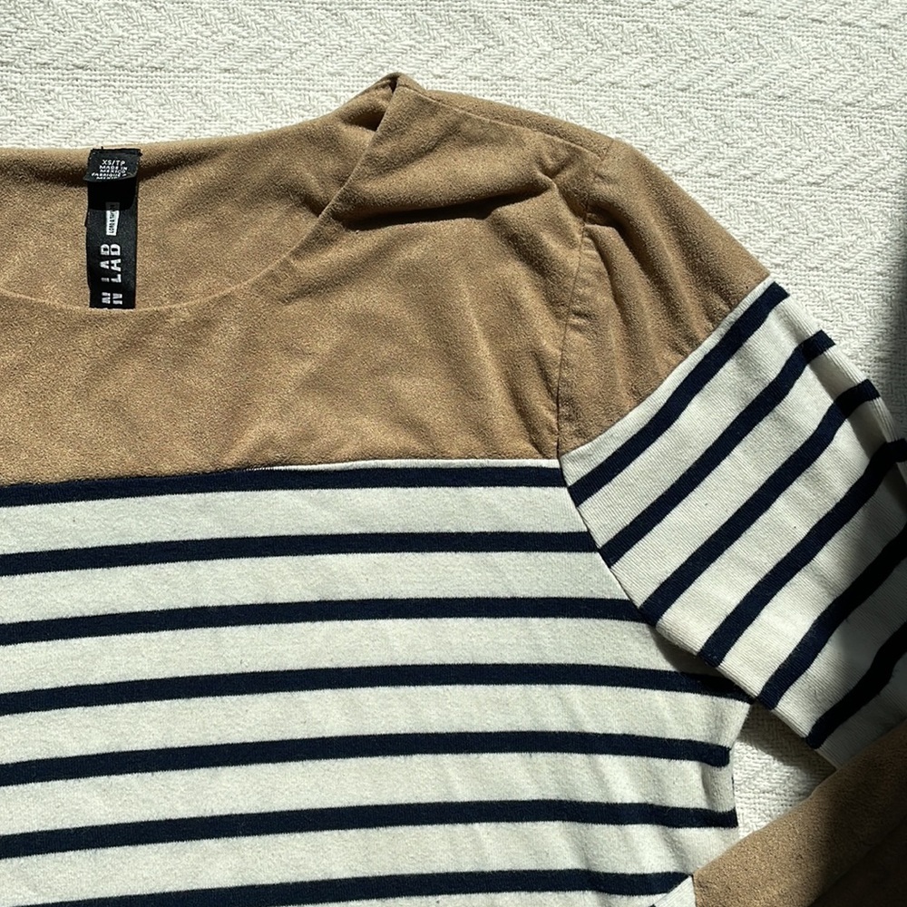 Fitted Blouse Top - Picture 4 of 8